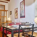 Gracia Apartment